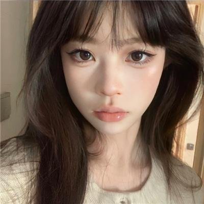 永恒的少女海报